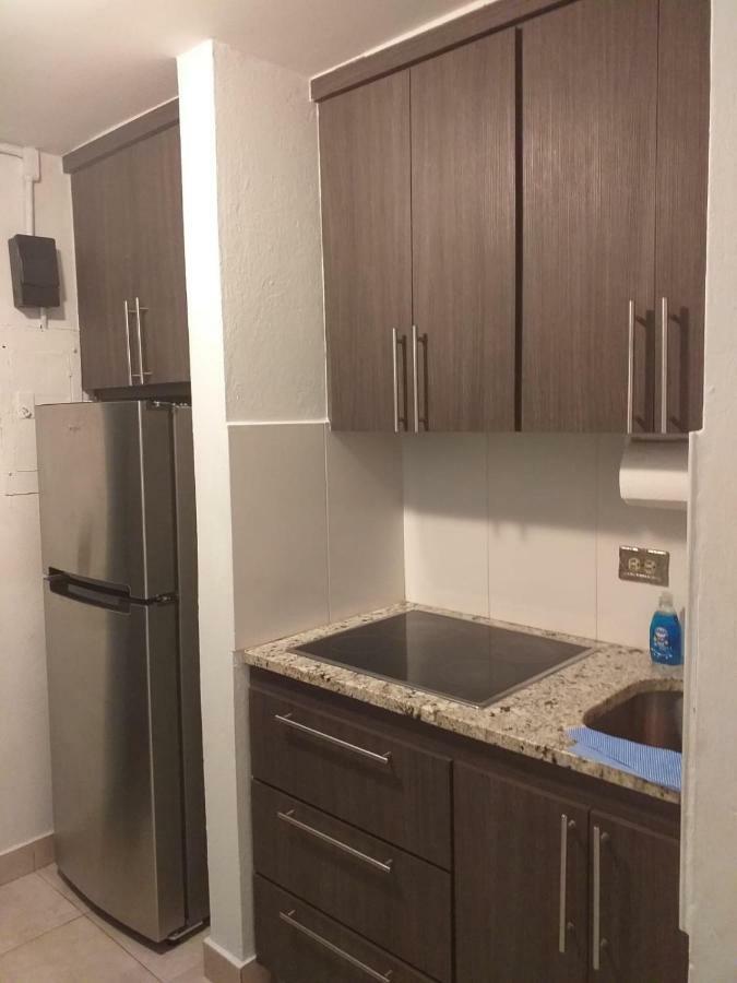 Beach Front Apt 4 At Isla Verde Tower Lägenhet San Juan Exteriör bild