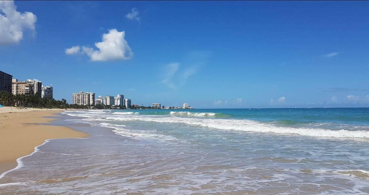Beach Front Apt 4 At Isla Verde Tower Lägenhet San Juan Exteriör bild